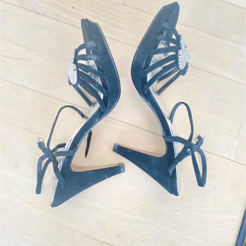 Lasonia Black sandals size 8.5